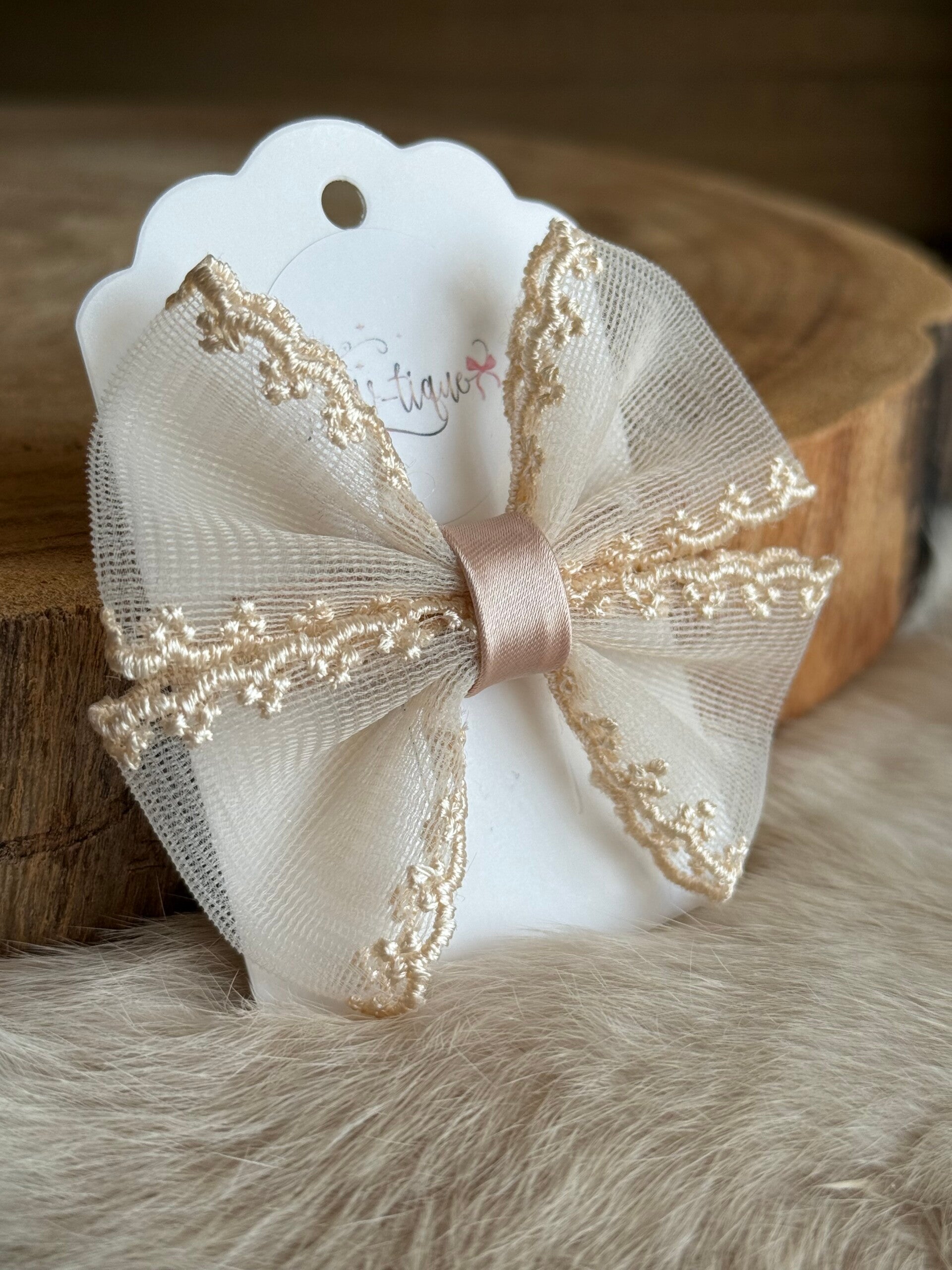 Kanten strikje Elise Soft Gold