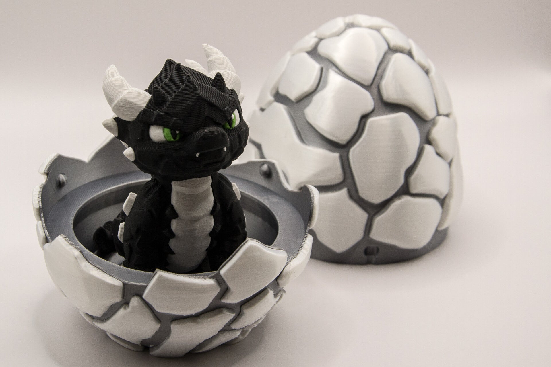 3D baby steen draak met mega ei