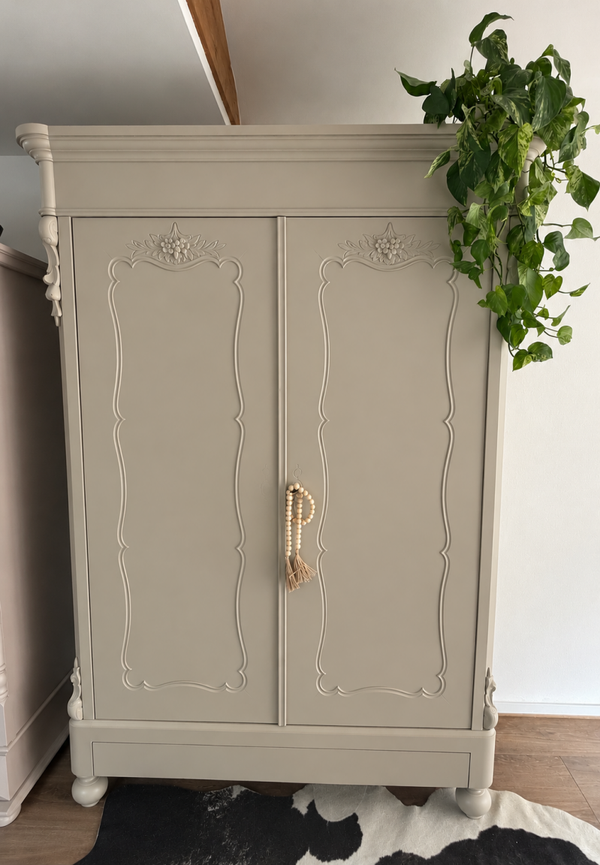 Biedermeier/Meidenkast
