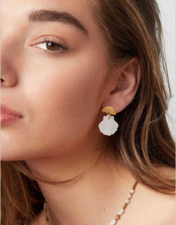 Oorbellen halve cirkel Schelp