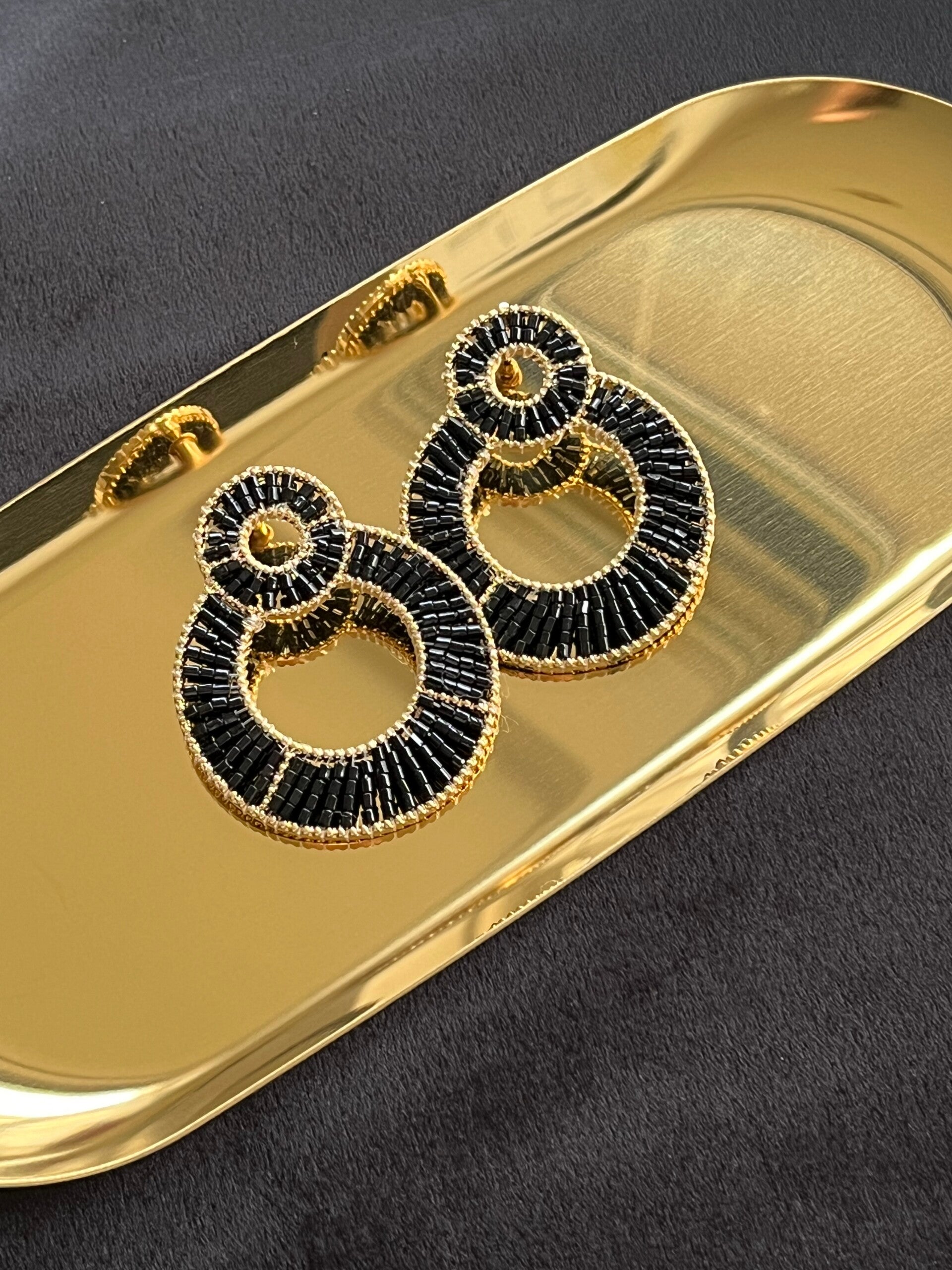 Statement Oorbellen kraaltjes zwart