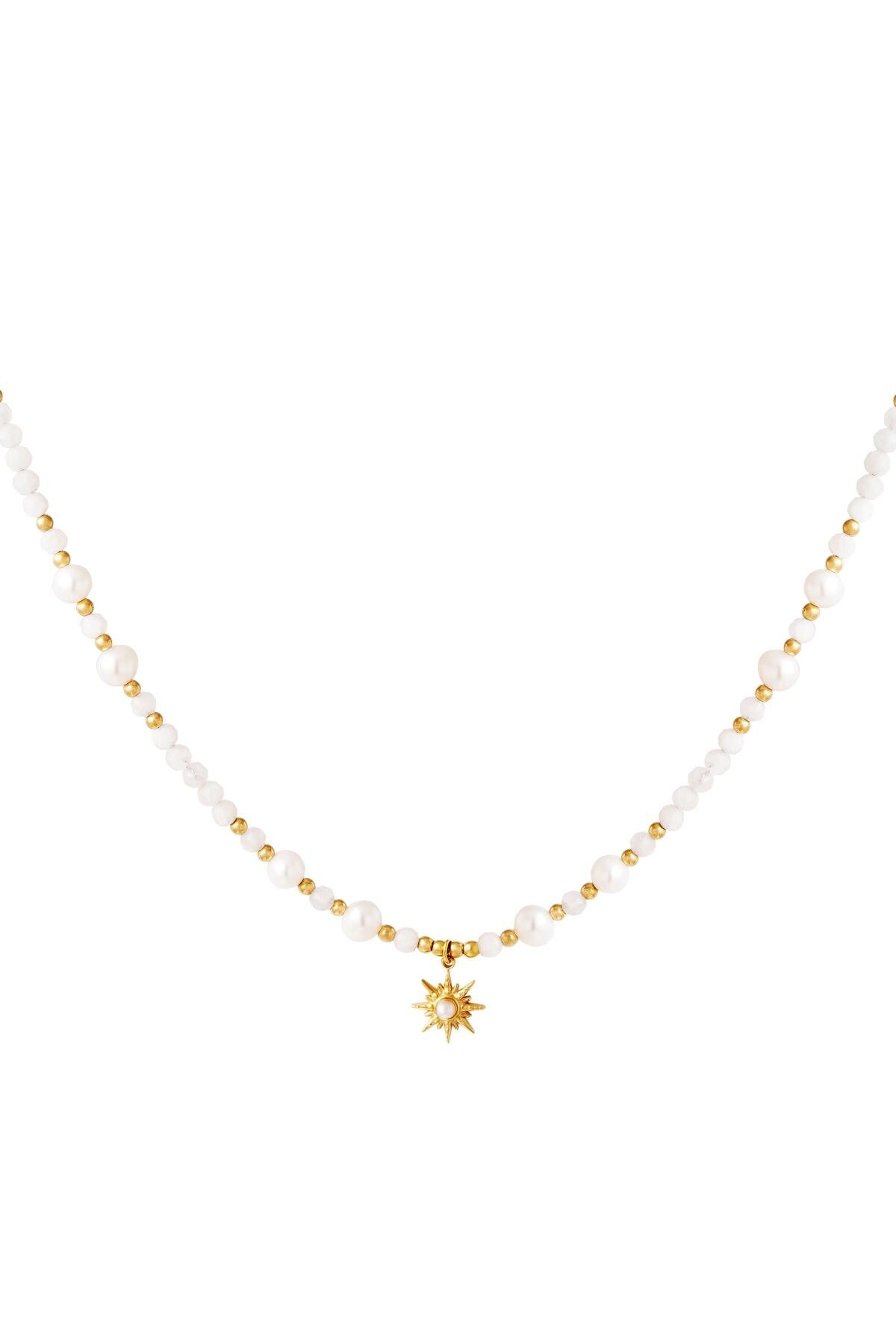 Ketting met hanger ster en parels