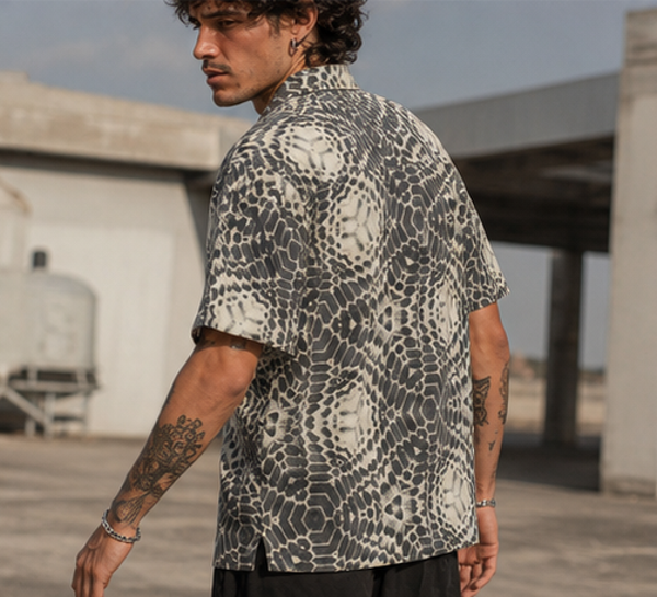 TRΔNSMISSIØN_012 BVTTON UP T SHIRT