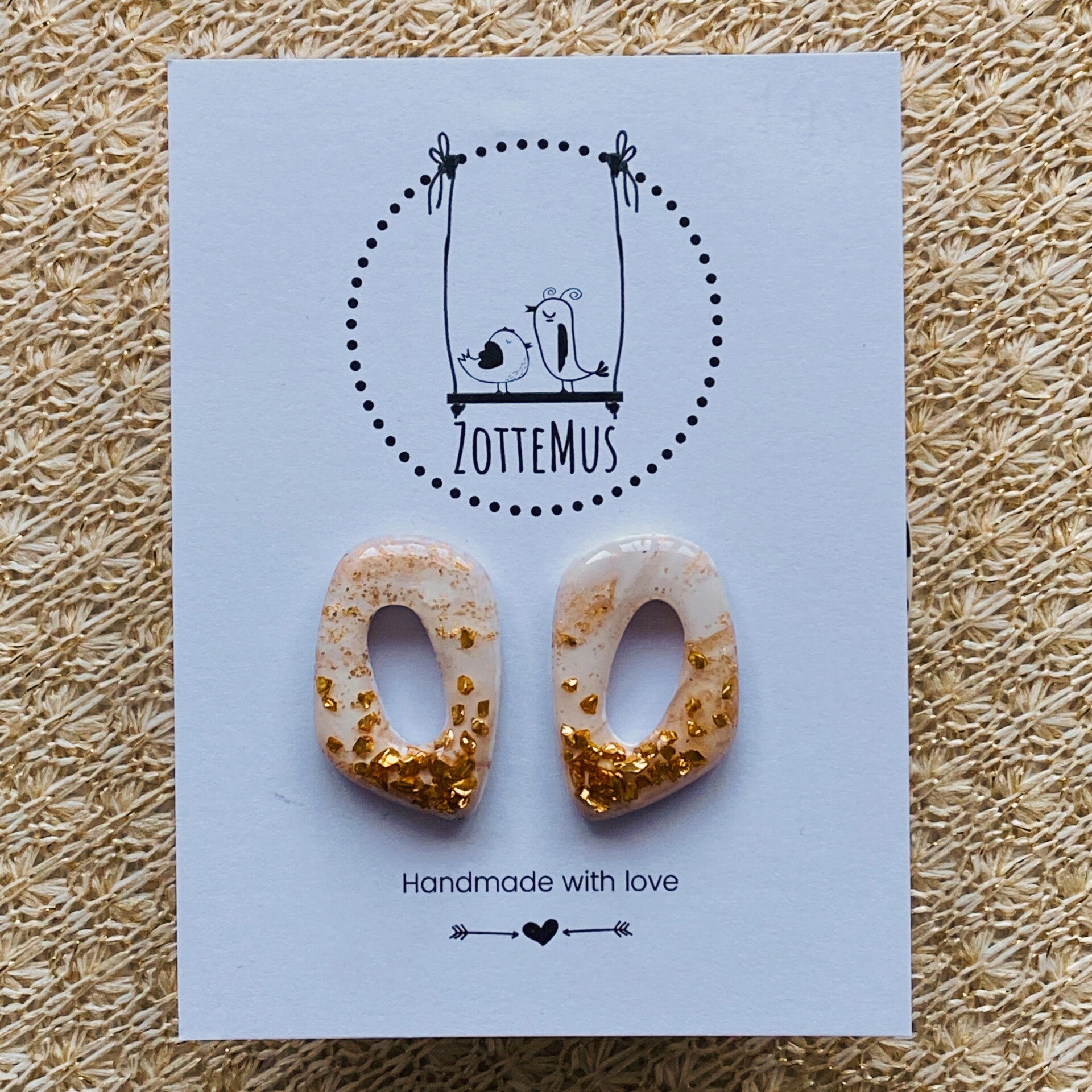 Crush Stud Organic White Gold