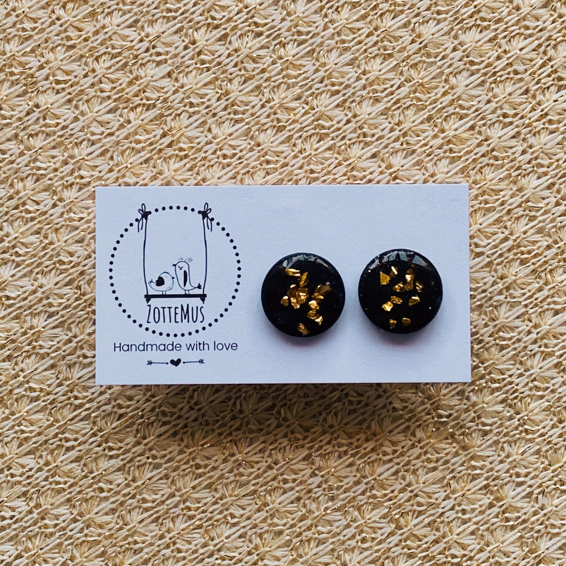 Crush Stud Black Gold