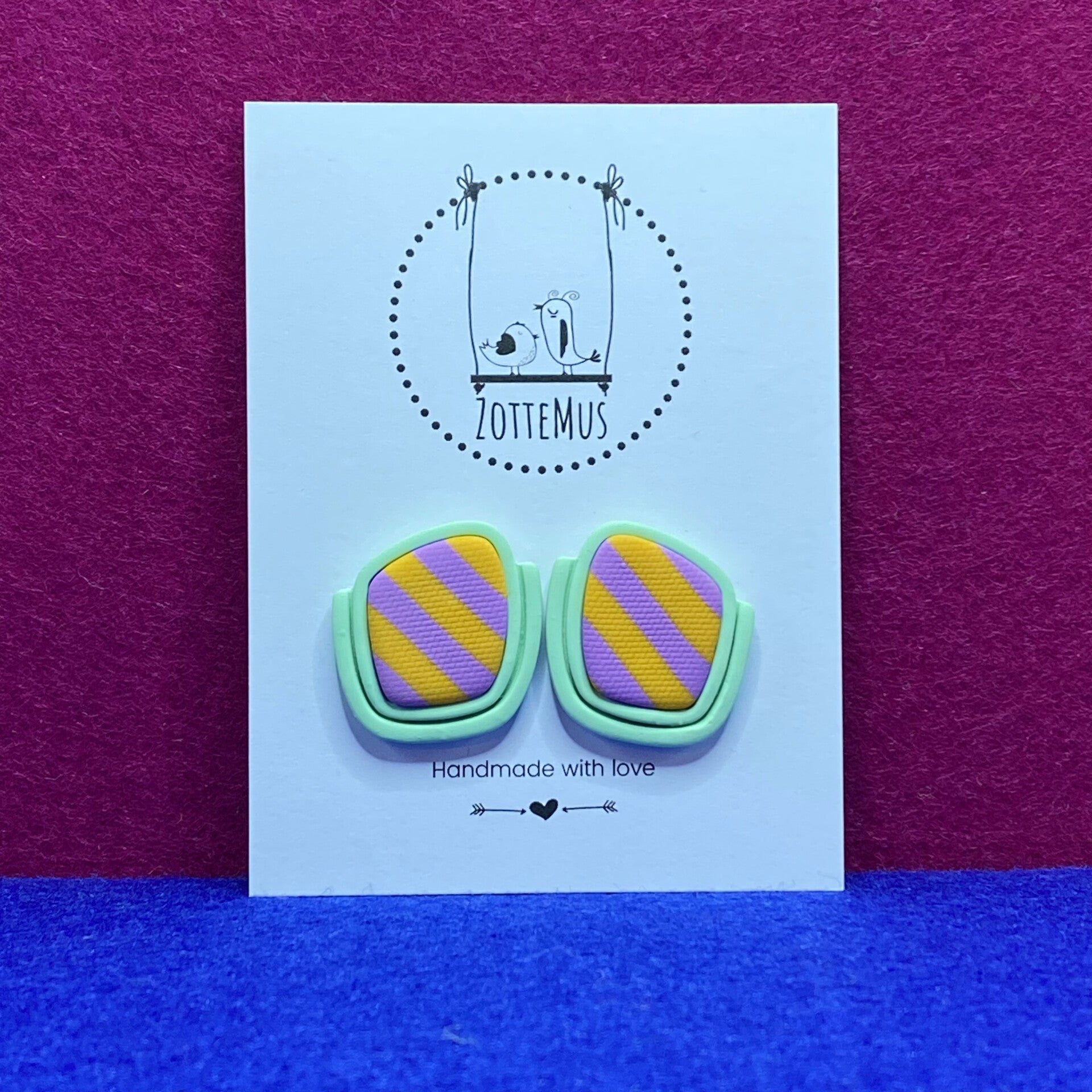 Pump Up The Jam Framed Stud Mint