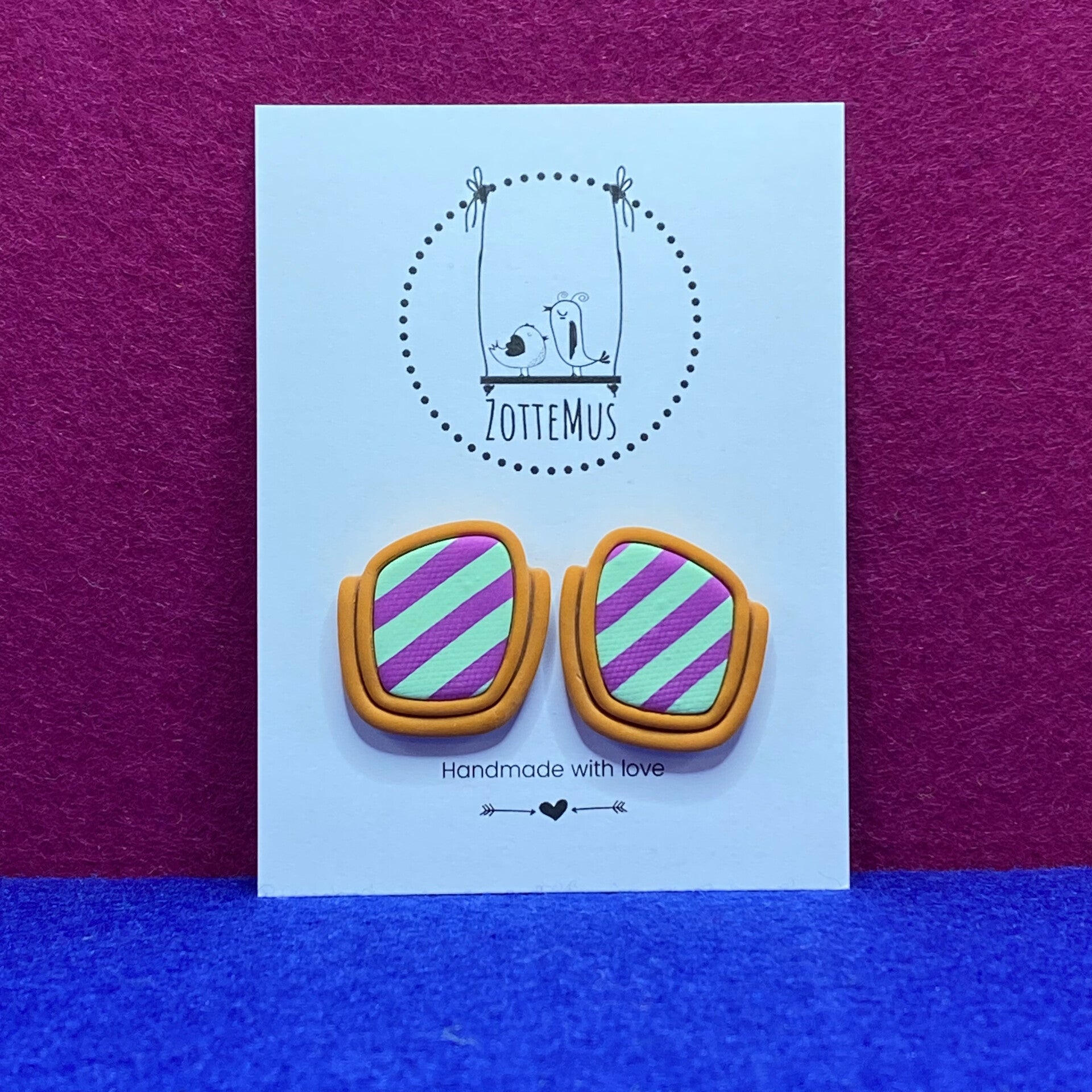 Pump Up The Jam Framed Stud Rust Brown