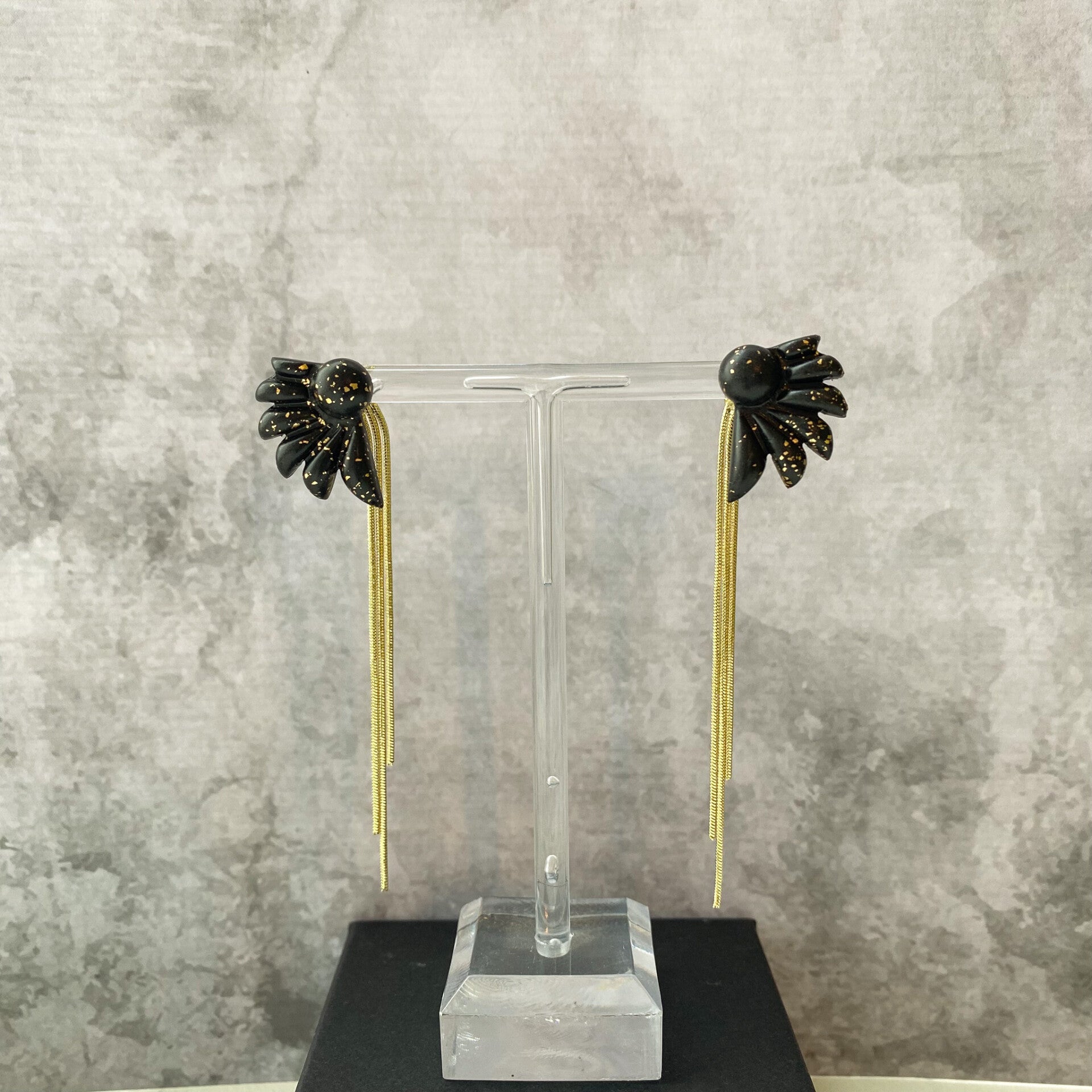 Rebel Mini Wide Wings Gold Leaf Tassel
