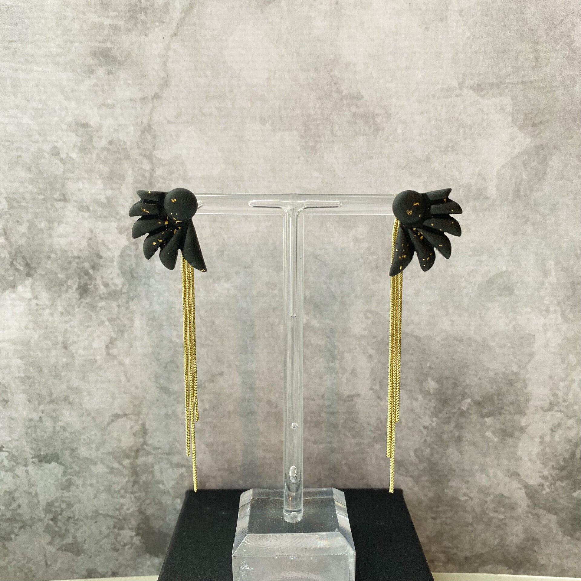 Rebel Mini Wide Wings Gold Leaf Tassel Matte