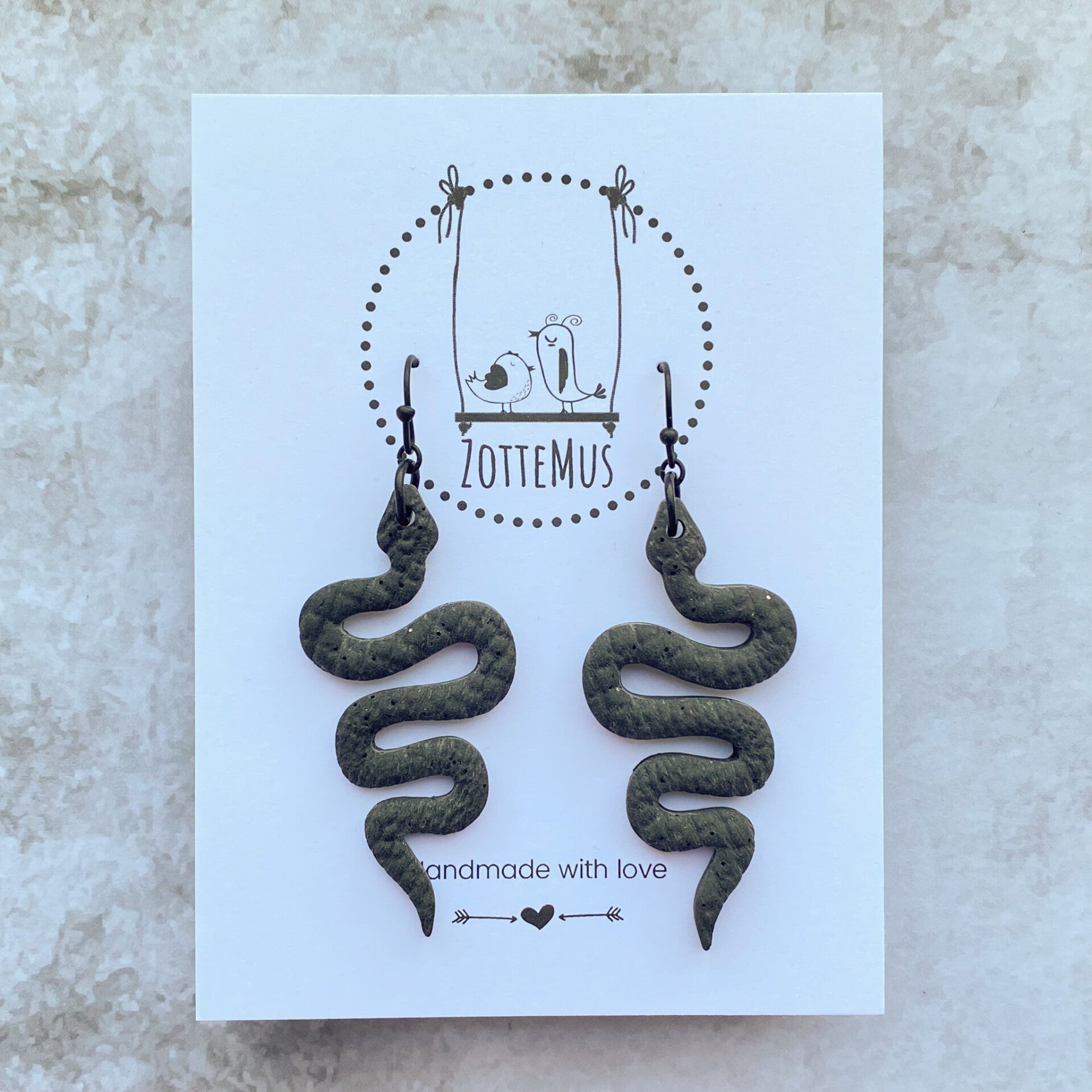 Rebel Hanging Snake Black