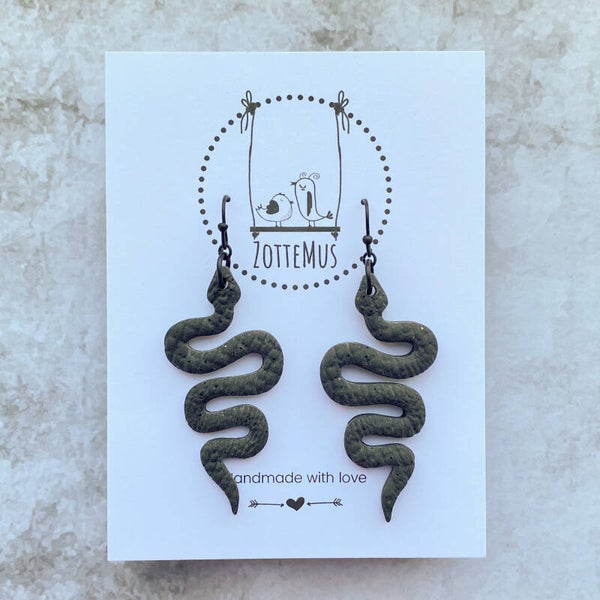 Rebel Hanging Snake Black
