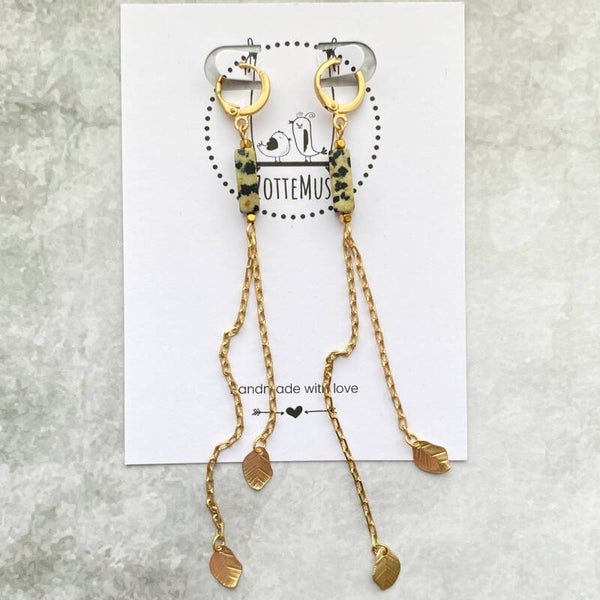 Rebel Gem And Chain Gold Leaf