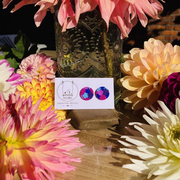 Life Is A Flower Stud Medium Violet