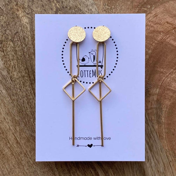 Thalia Is Not My Name