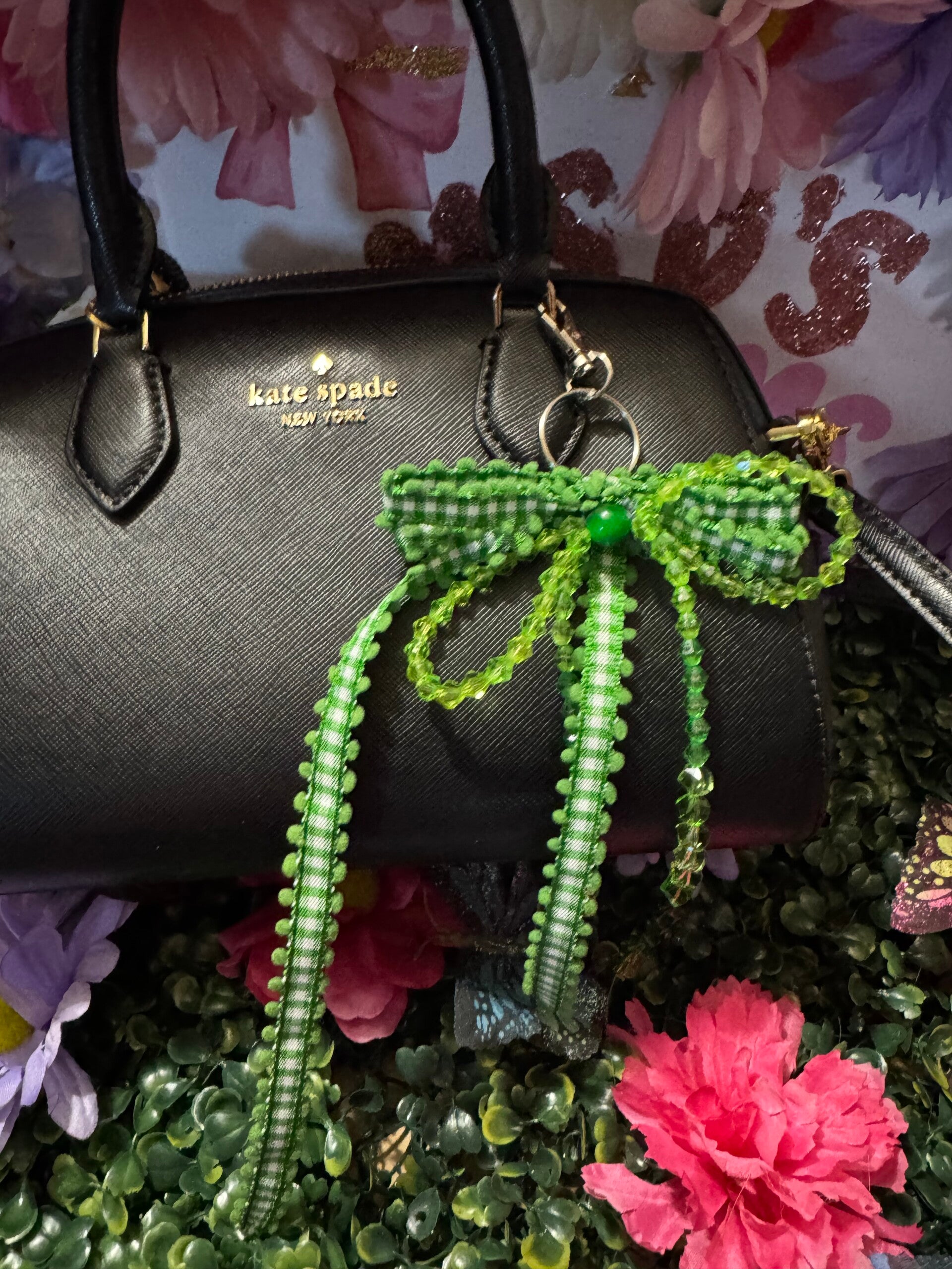 Bow charm