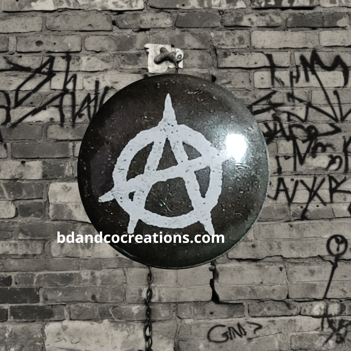 No Future ? Si, sur votre veste ! Badges Punk Rock faits main (32 mm)