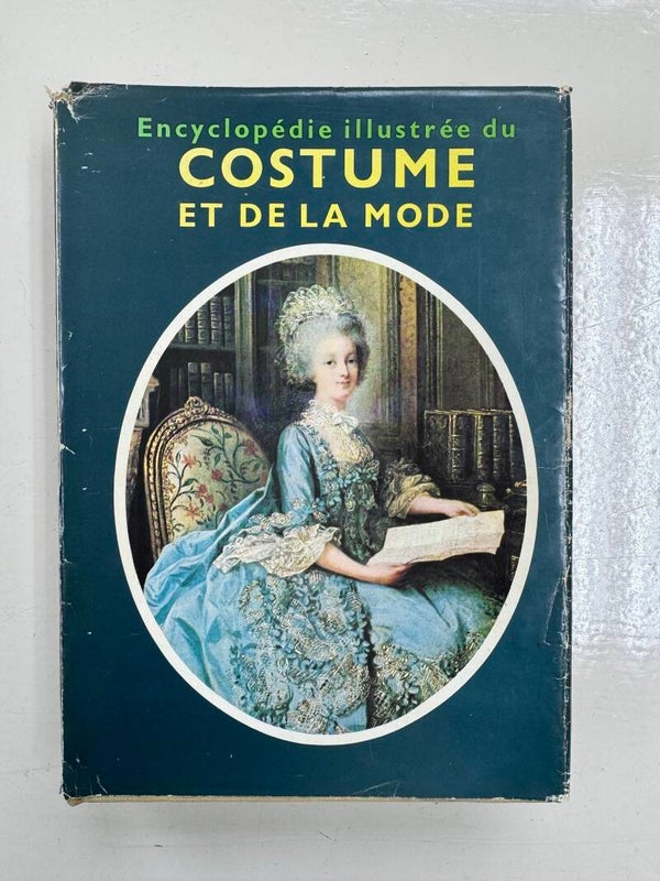 Encyclopédie illustrée du Costume et de la Mode