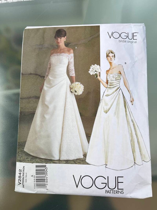 Vogue V2842 (6-8-10) 32-34-36