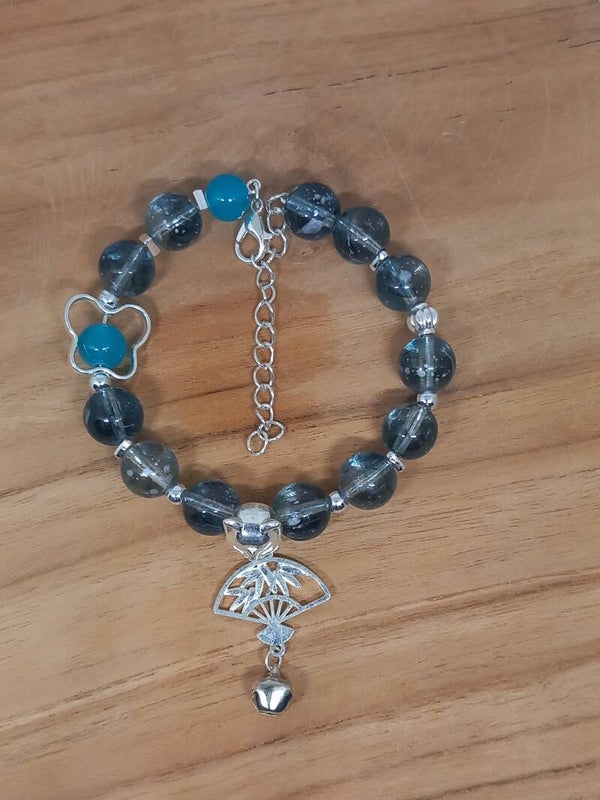 Blauw doorschijnend, bedel