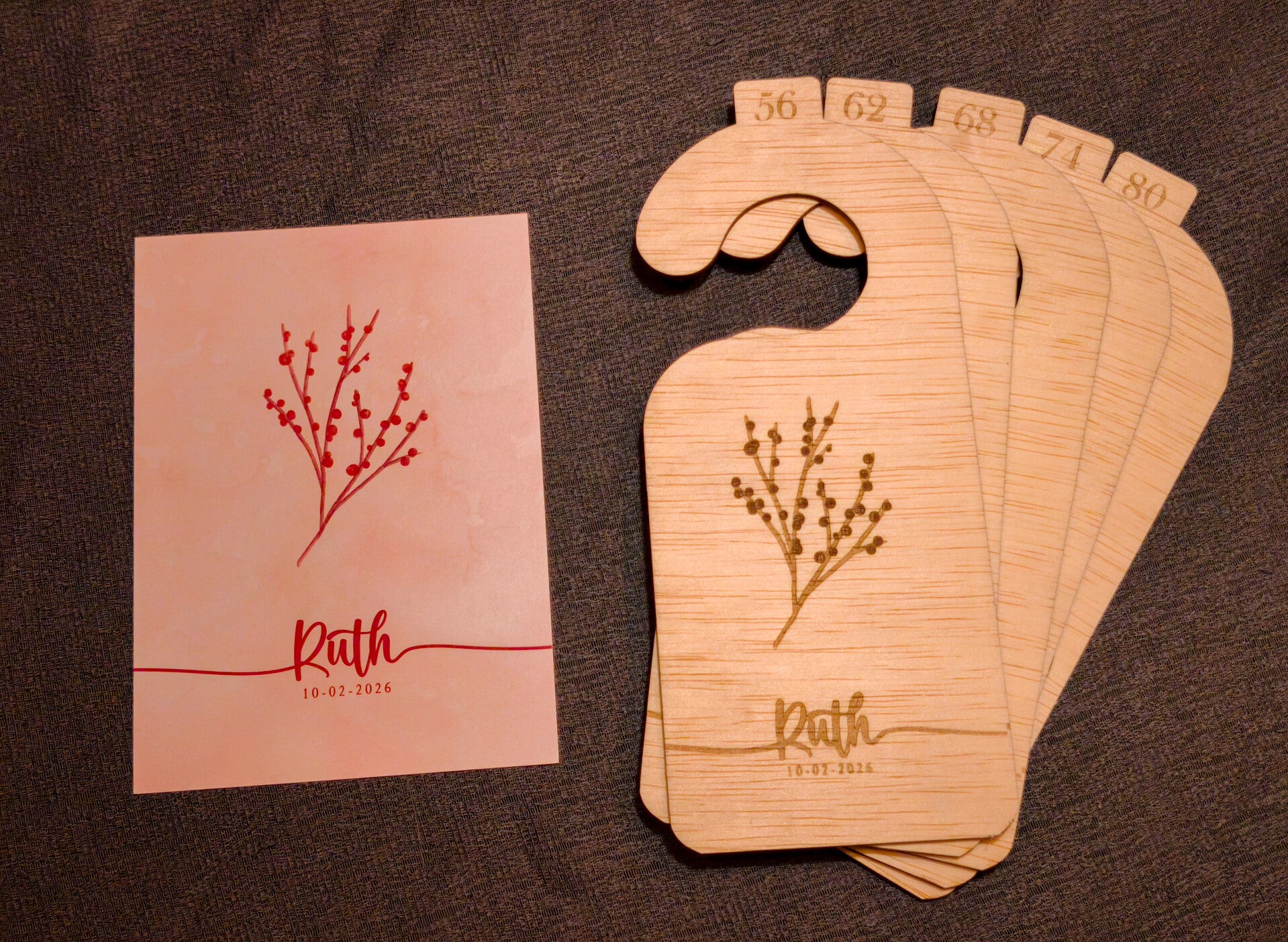 Kastverdeler babykleertjes gepersonaliseerd