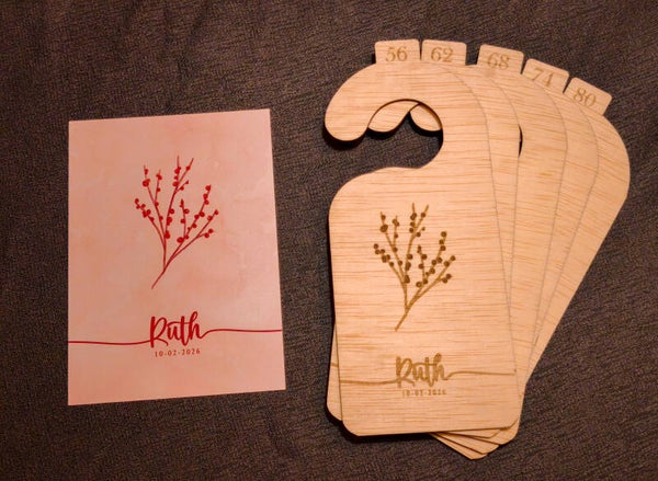 Kastverdeler babykleertjes gepersonaliseerd