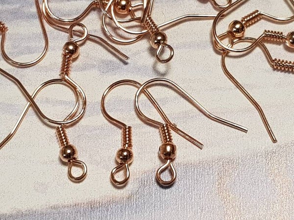 06. Oorhaak met spiraal bol. Rose gold 2 x 2 cm/ 10paar