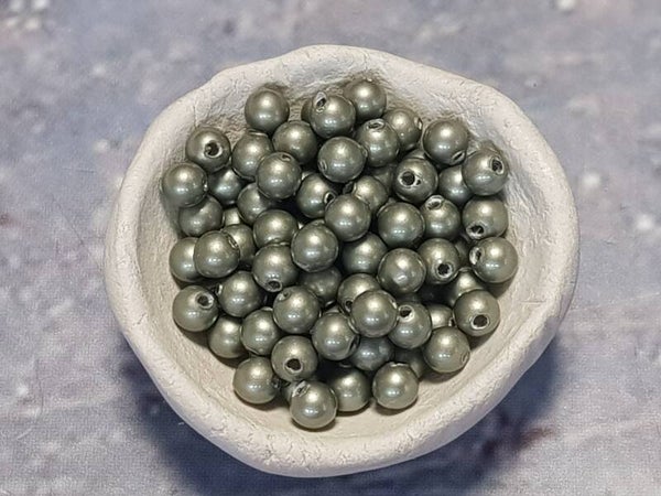 10. Swarovski Pearl 3mm Powder Green/ 120 st
