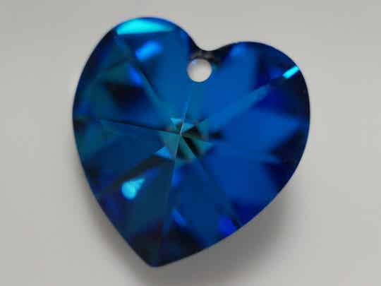 09. Swarovski Heart Bermuda Blue 14mm