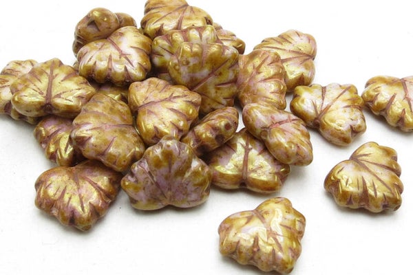 Glaskralen blaadje 10mm /25 st Pink Rembrandt