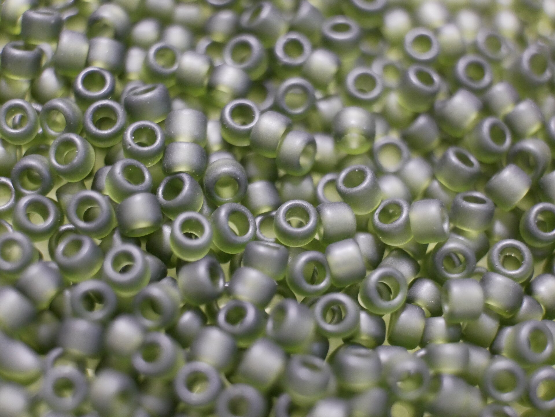 Rocailles 15/0 7,50 gram Mat Green 572