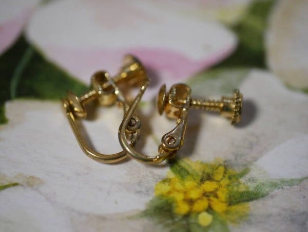 Adjustable Clip Earrings / Nikkel free/ Gold