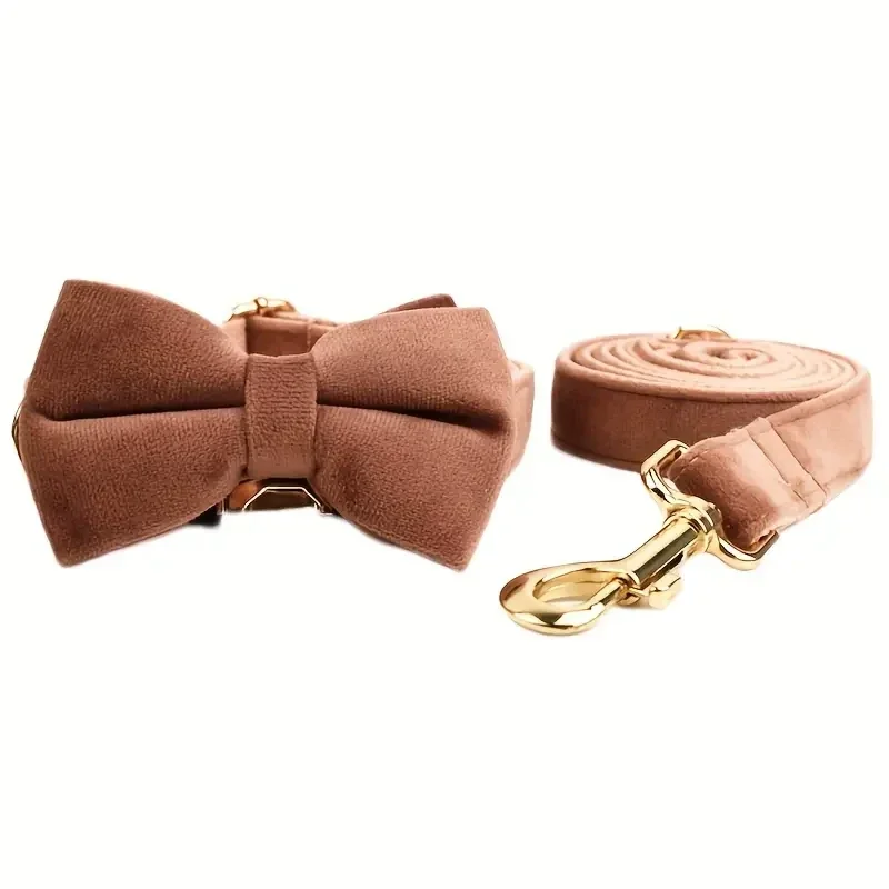 Rozehouten fluwelen halsbandset