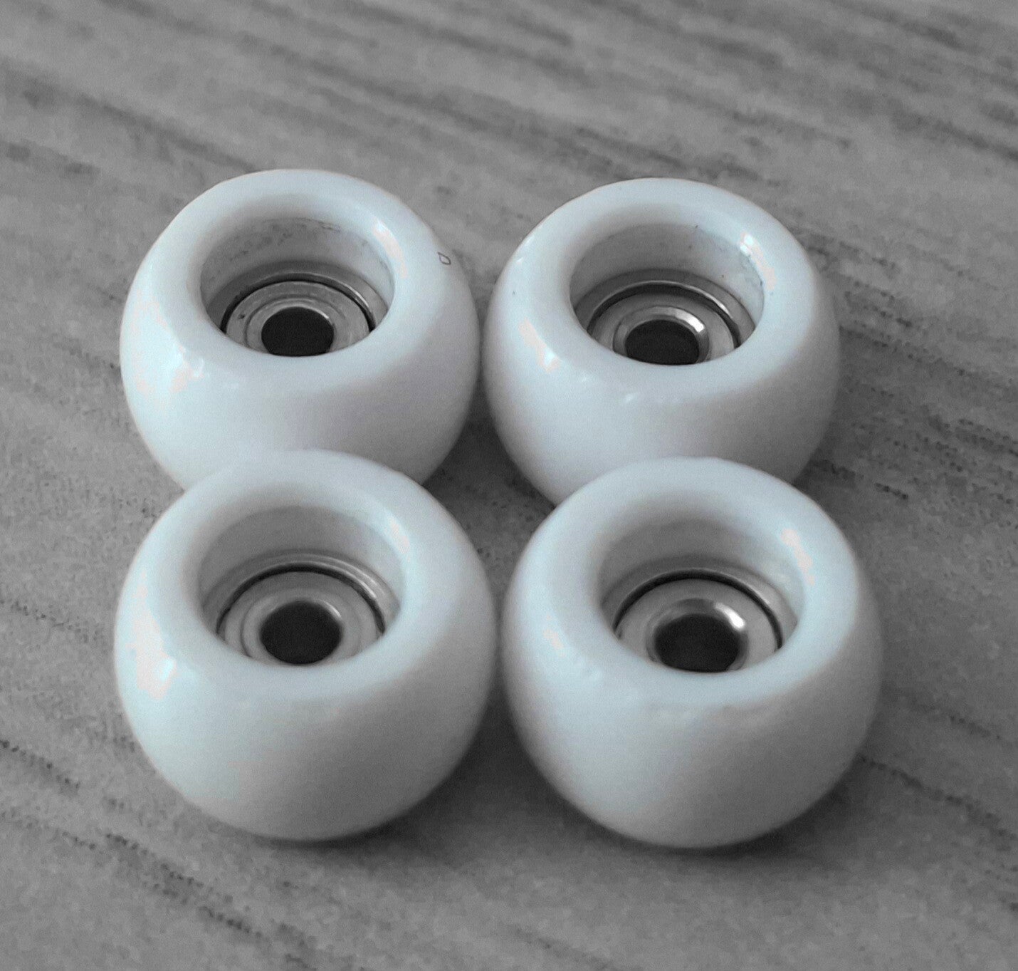 Wheels blanches