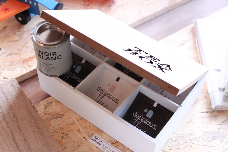 Cadeau: houten theedoos