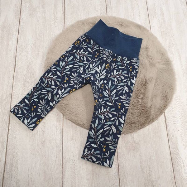 Kuschlige Leggins -Blumen blau Gr. 68
