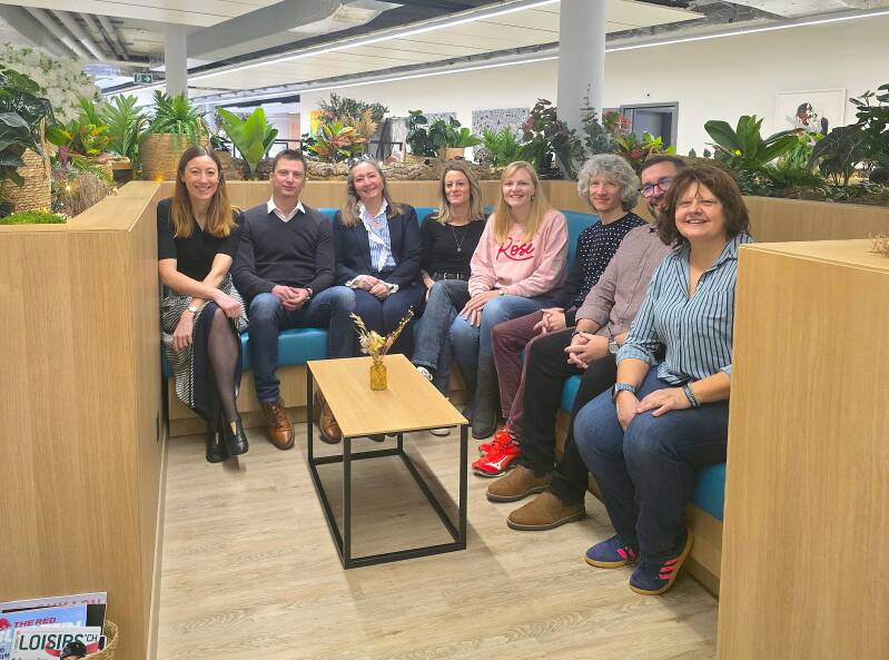 Groupe de participants au bootcamp IDRH lors d'une session de formation sur l'intelligence artificielle appliquée aux ressources humaines.