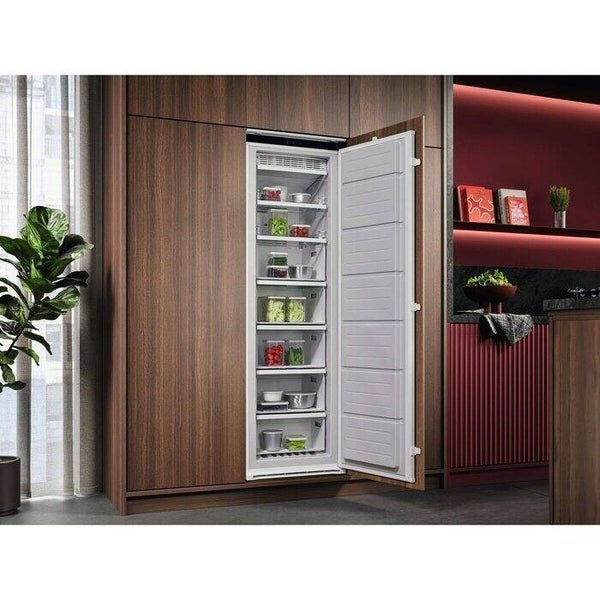 AEG TB7NA181ES Inbouw Vriezer 178 cm | 212 Liter | NoFrost | Sleepscharnier