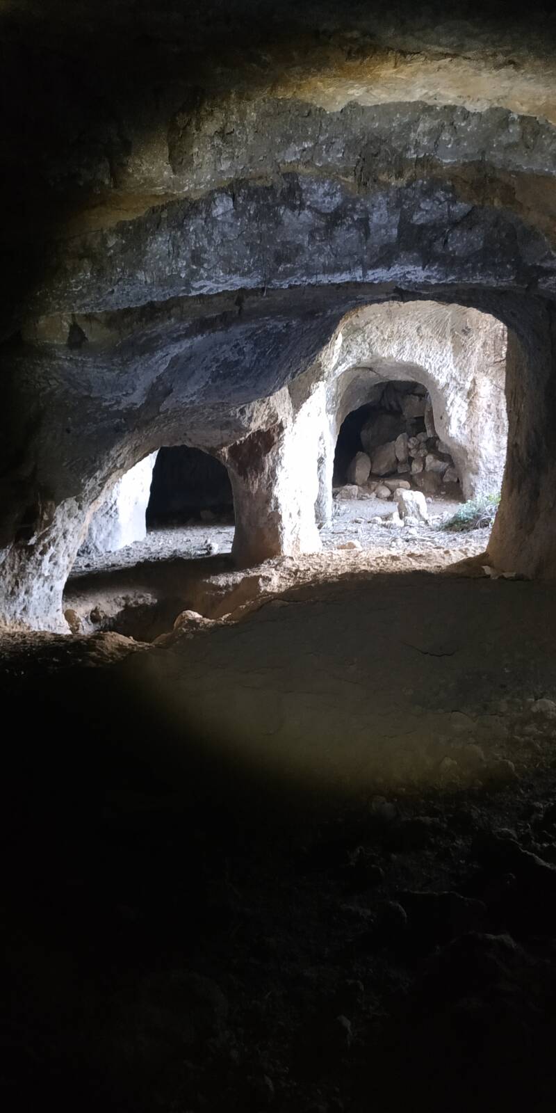 CAVE IPOGEE DISMESSE. SITO WEB "IL CIGLIO DI SCAVO-Dallo Strato Zero in Poi" A CURA DI ILARIA PETTINELLI