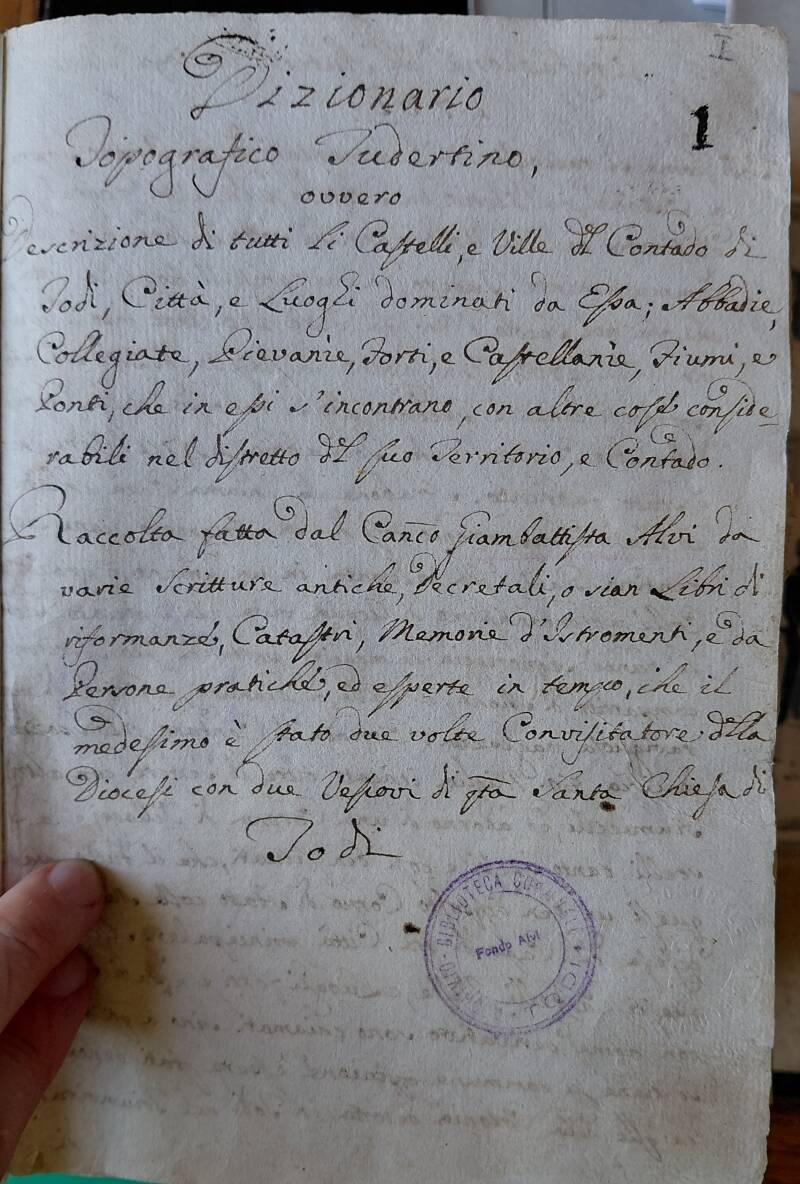 Pagina scritta a mano con timbro del dizionario topografico tudertino di Alvi