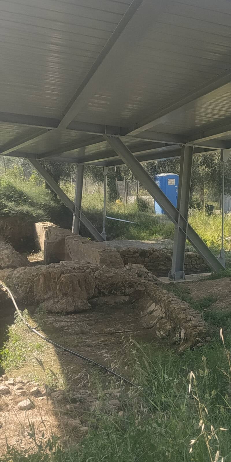 SITO ARCHEOLOGICO DI CORIGLIA VASCHE TERMALI RIVESTITE IN COCCIOPESTO SITO WEB IL CIGLIO DI SCAVO - DALLO STRATO ZERO IN POI A CURA DI ILARIA PETTINELLI