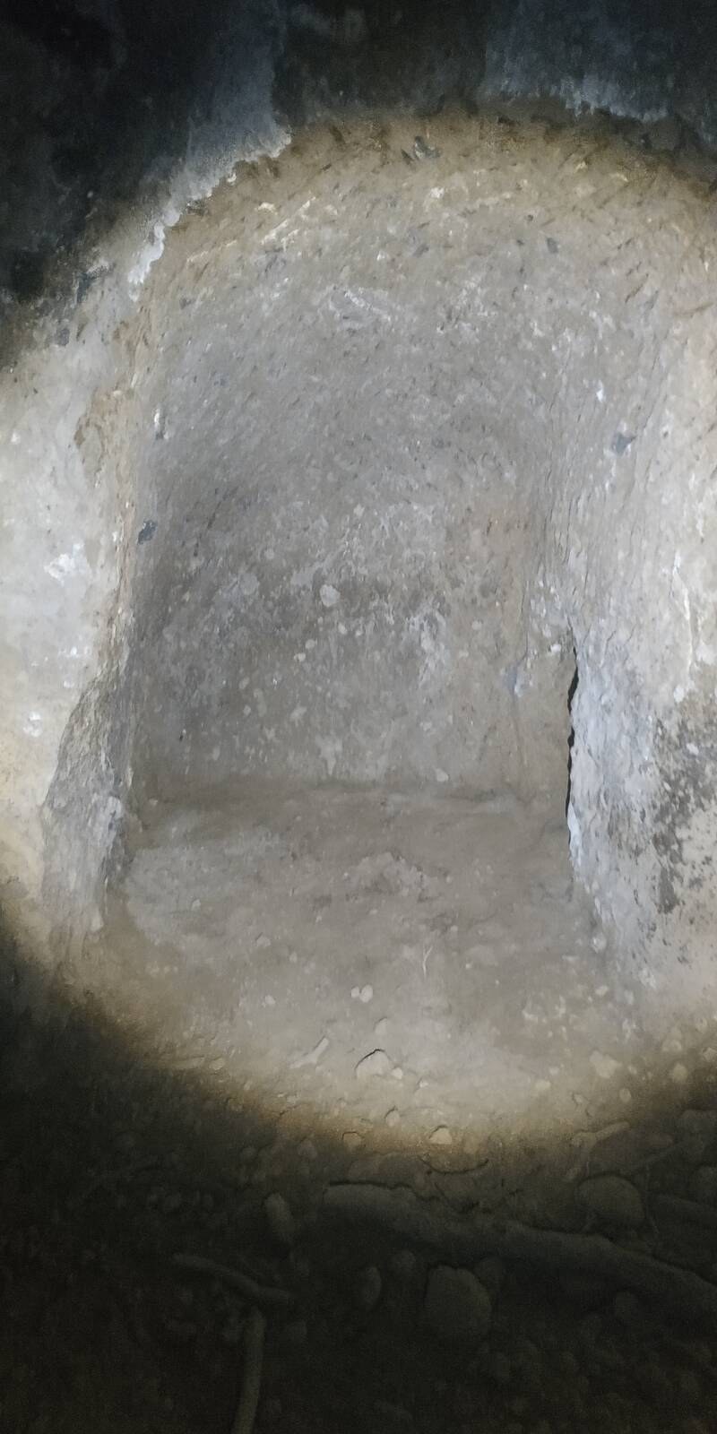 NICCHIE ABITACOLO IN GROTTA. 