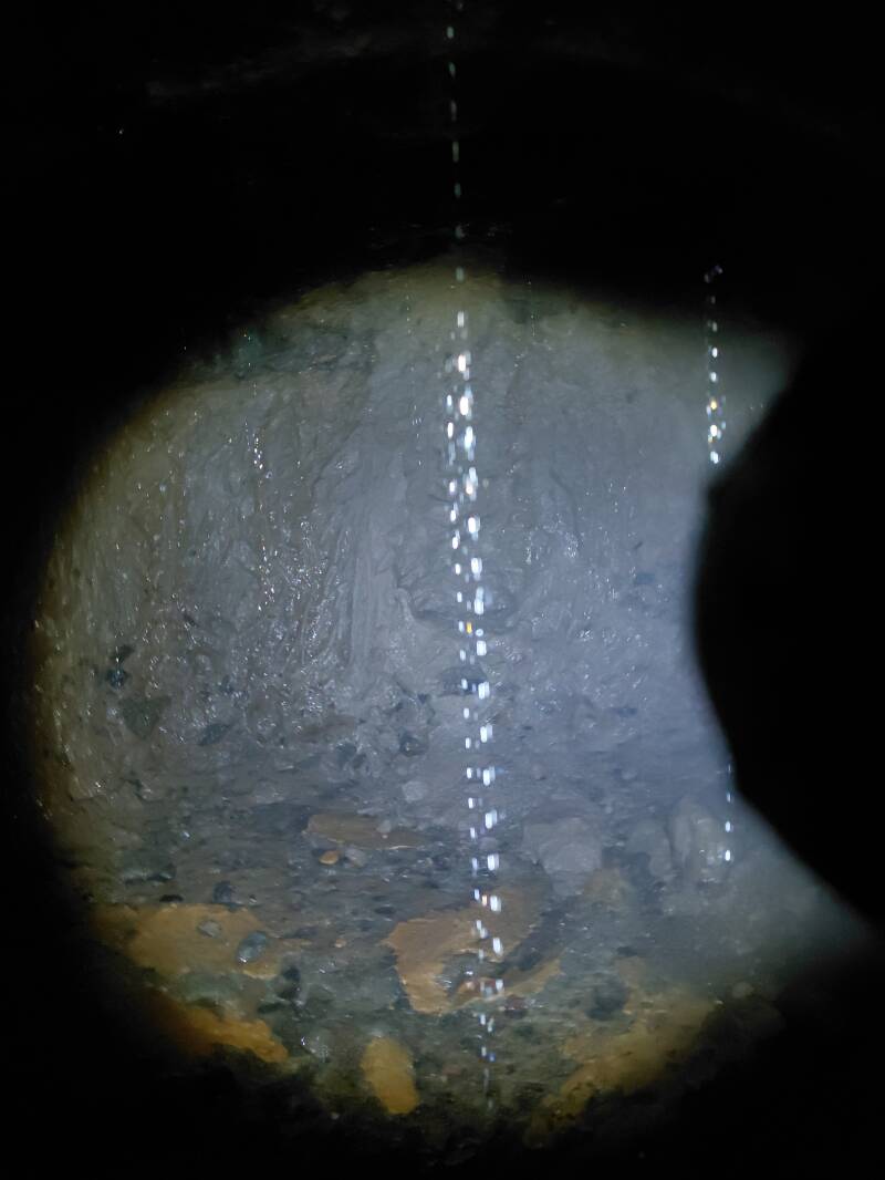 Sistema di percolazione dalla volta dell'Acquedotto di Roiano, Montefiascone.