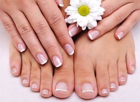 French manicure & French pedicure