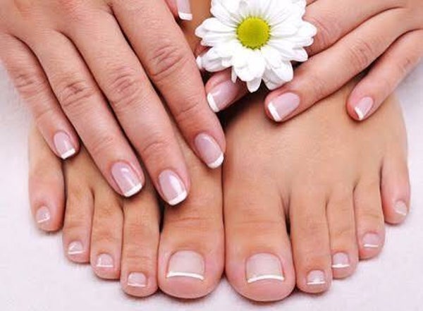 French manicure & French pedicure