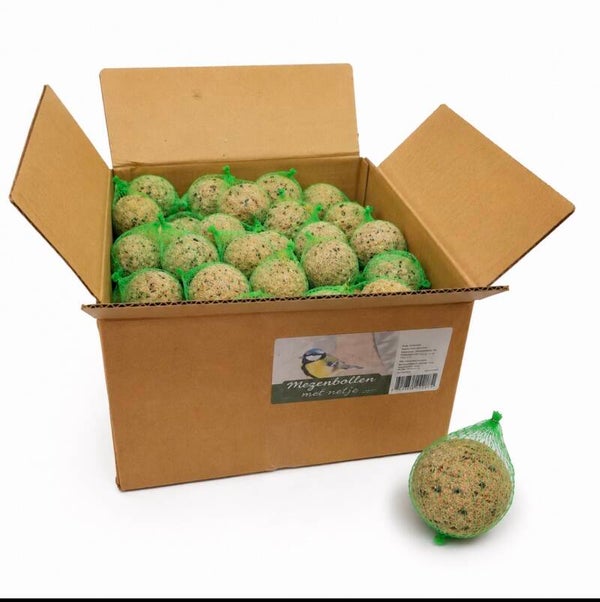 Vetbollen Mezenbollen met netjes