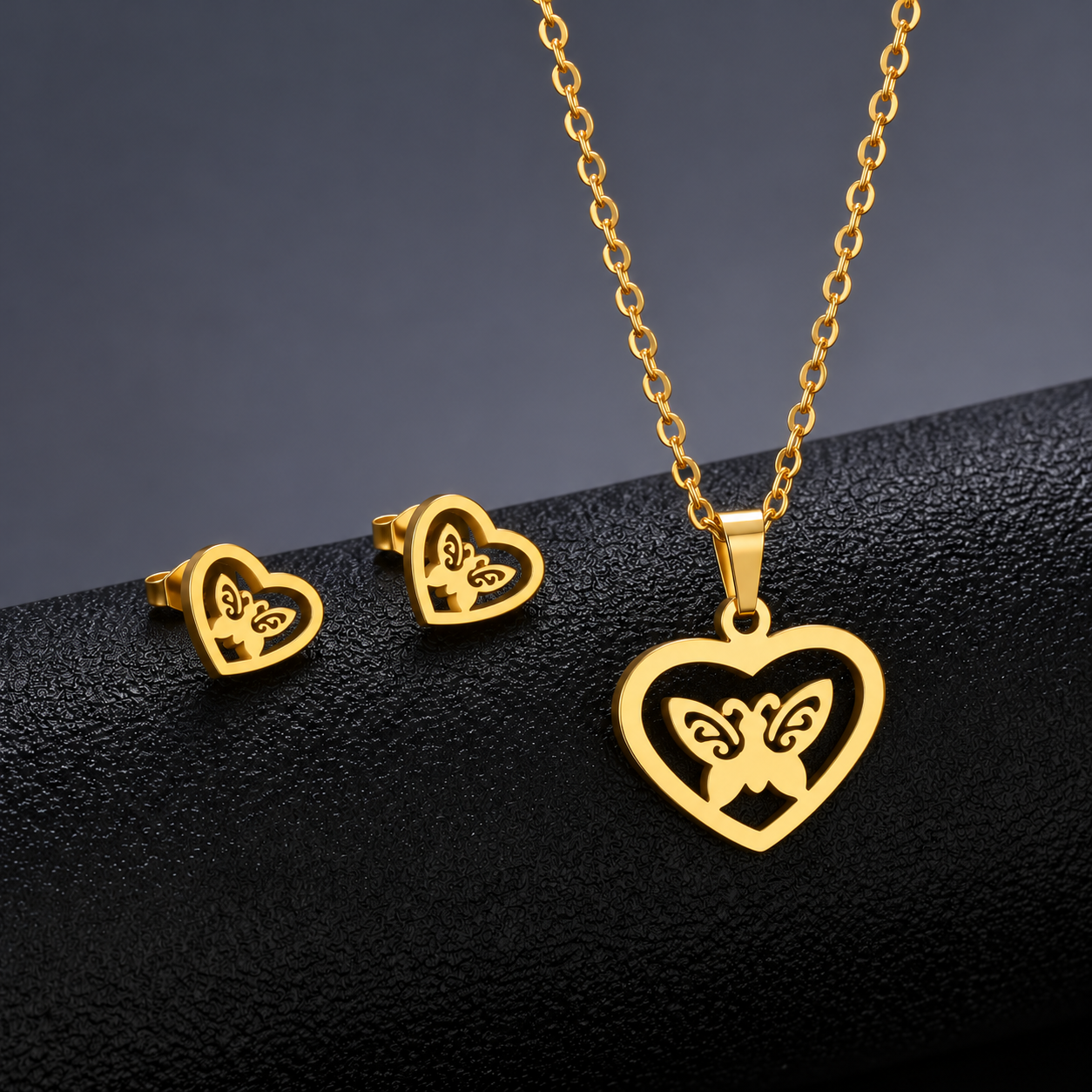 Butterfly Love – Elegantes Herz-Schmetterling-Schmuckset in Goldfarben