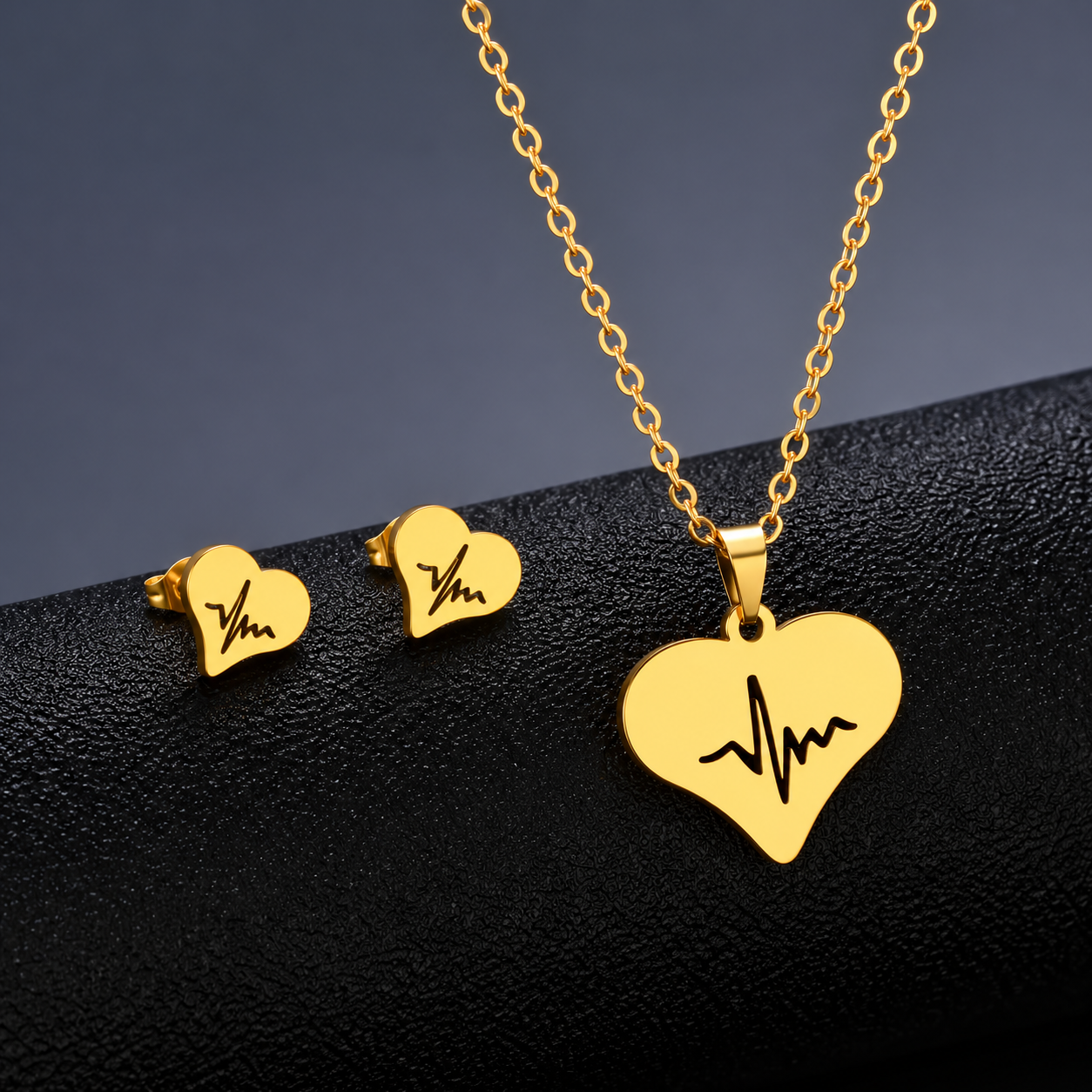 Heartbeat Love – Herz-Schmuckset in Goldfarben