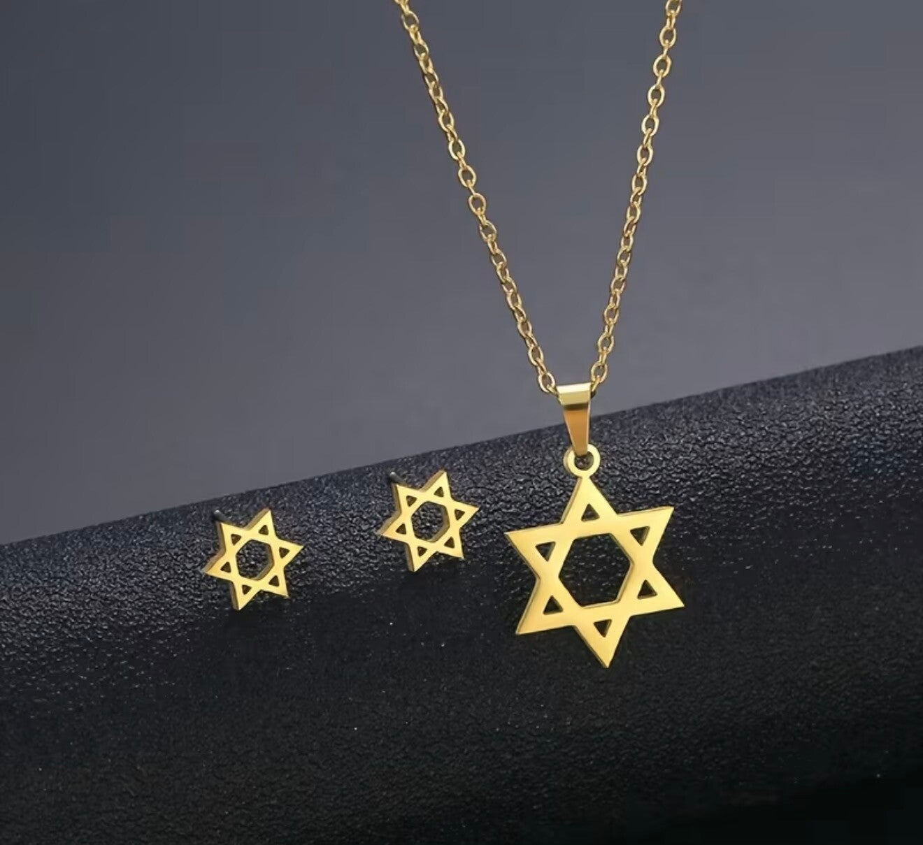 Star of David – Goldfarbenes Schmuckset mit Davidstern