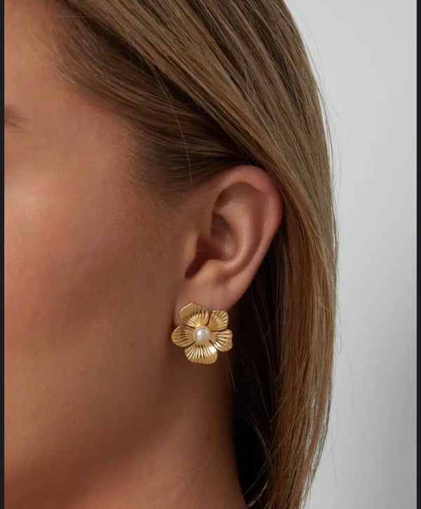 Blooming beauty earrings