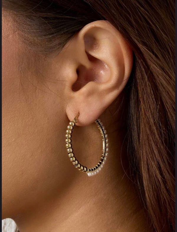 Large circle pearl bead earrings